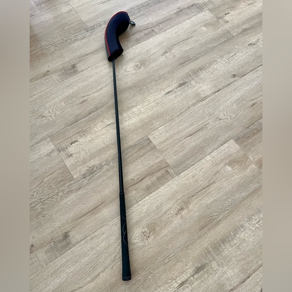 TaylorMade Rescue Mid 4 Hybrid 22 Degrees Graphite Flex RH club & original cover - Picture 1 of 7